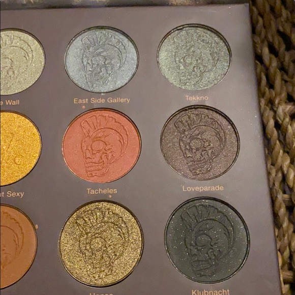 Makeup bundle! 3 BNIB pieces! - Picture 5 of 10